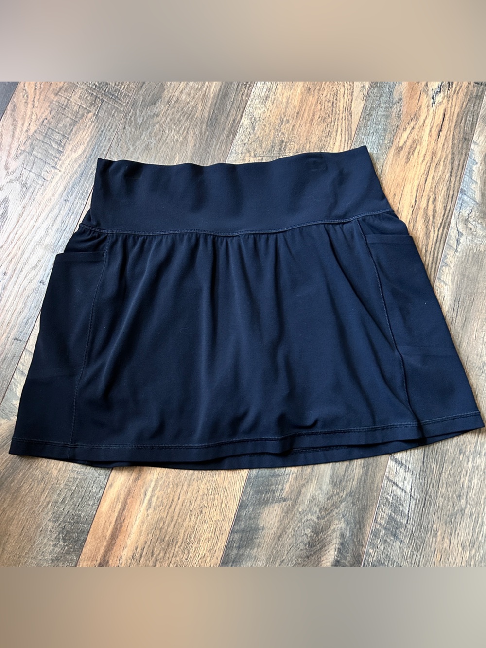 ~*~ Athleta Salutation Stash Pocket 14.5” Skort Black M ~*~